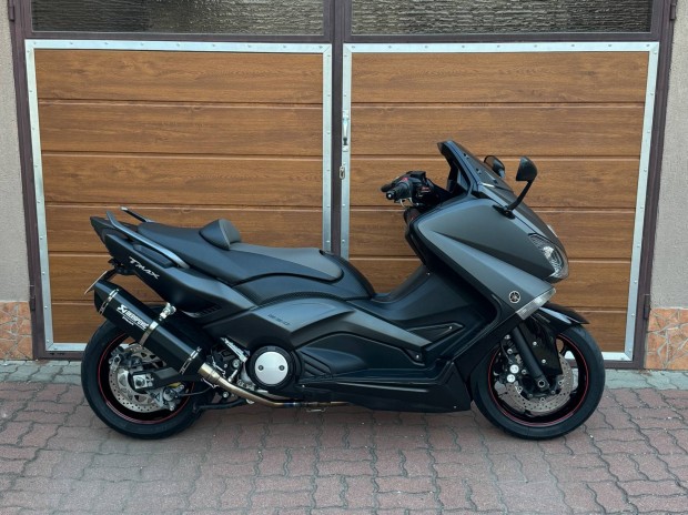 Yamaha T-Max 530 SX szervizknyves T Max Tmax