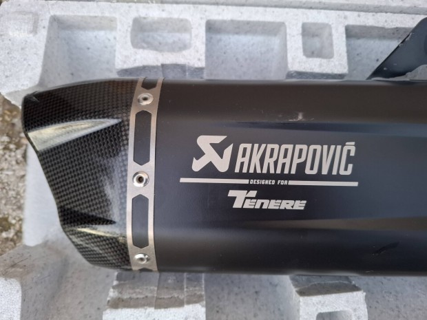 Yamaha Tenere 700 Akrapovic Titanium Carbon Black kipufog dob