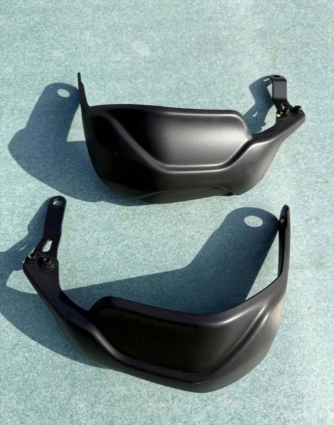 Yamaha Tenere 700 gyári kézvédő, vadonatúj, 1 pár