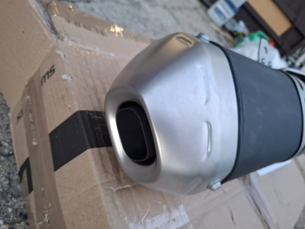 Yamaha Tenere 700 gy�ri kipufog� dob