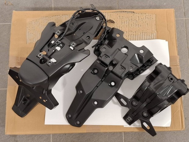 Yamaha Tenere 700 h�ts� s�rv�d� v�g, komplett, �j