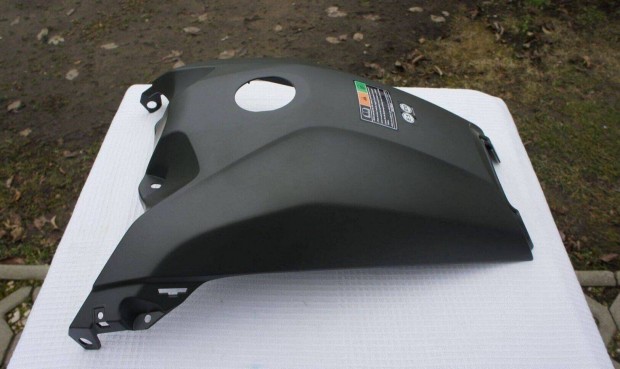 Yamaha Tenere 700 tank takaró idom új karcmentes