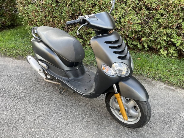 Yamaha Teos 125 négyütemű motorblokkal fix 80eFt