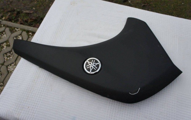 Yamaha Tricity 300 jobb takaró idom