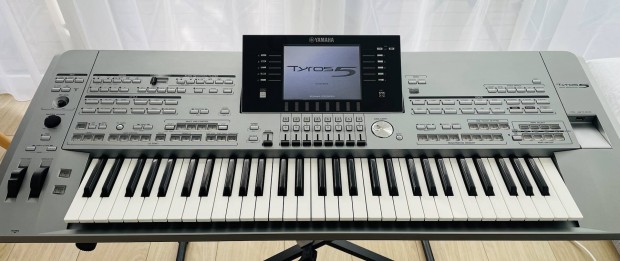 Yamaha Tyros5-61