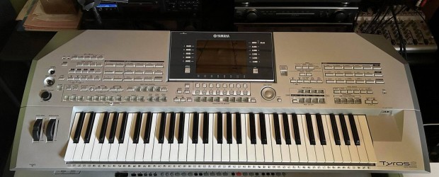 Yamaha Tyros 2 elad