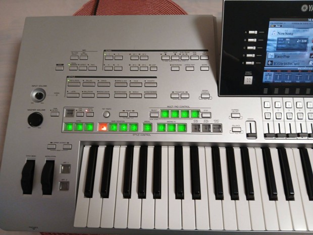 Yamaha Tyros 3