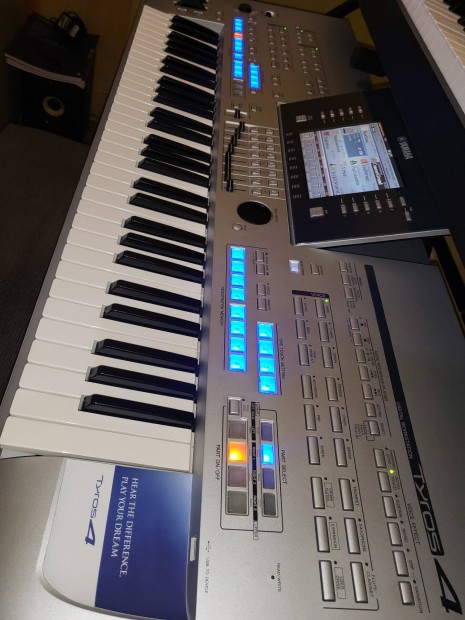 Yamaha Tyros 4