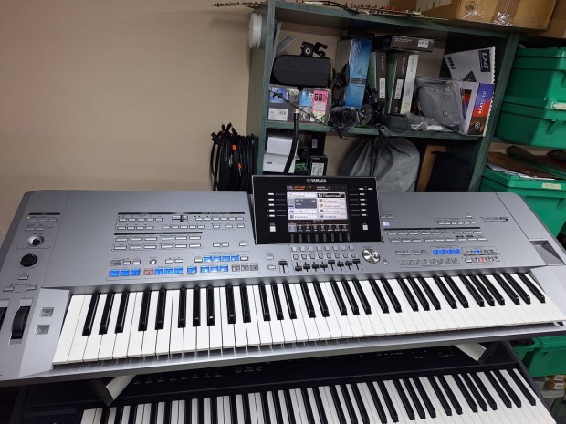 Yamaha Tyros 5 makultlan, jszer llapot