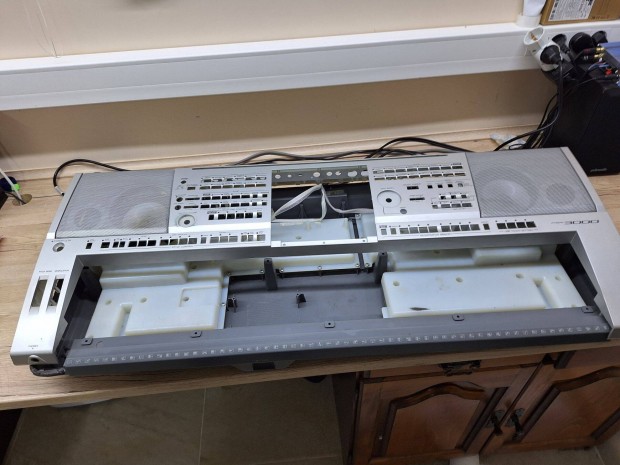 Yamaha Tyros PSR3000 bontás, szép állapotban