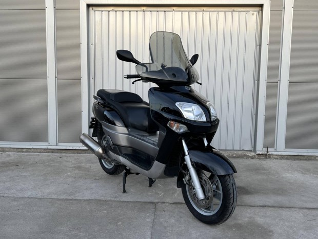 Yamaha XC 300 Versity-Kilibre