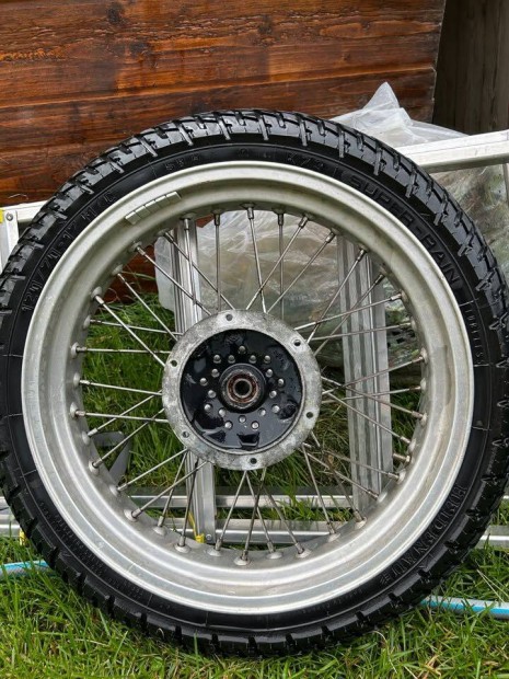 Yamaha XT600E Supermoto kerekek
