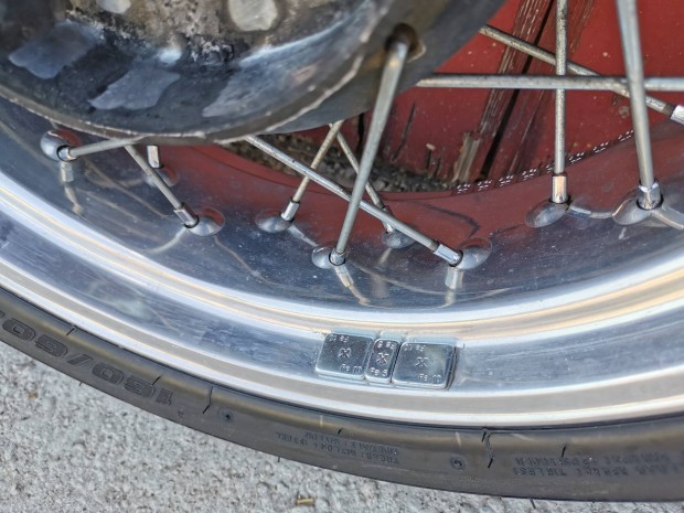 Yamaha XT 600 supermoto kerekek