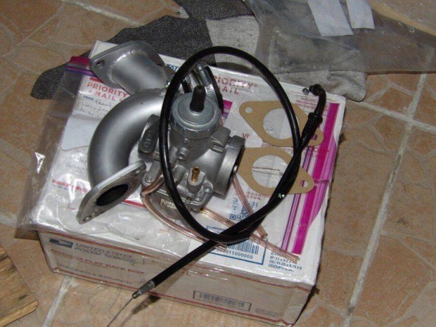 Yamaha XV1100 egykarbur�torosra �talak�t� szett