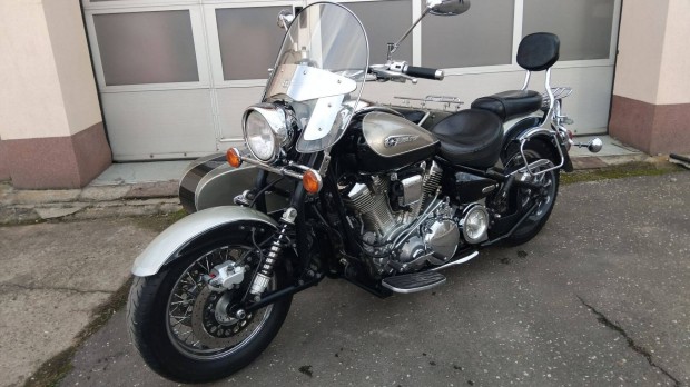 Yamaha XV1600 Wild Star oldalkocsis motor