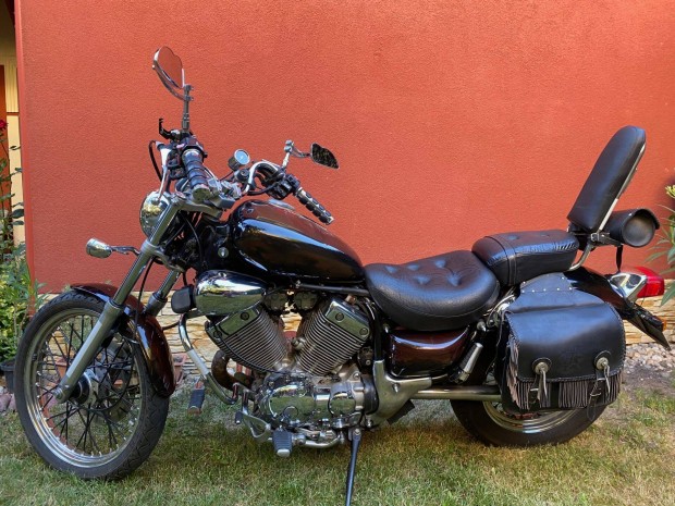 Yamaha XV400 (Virago) chopper