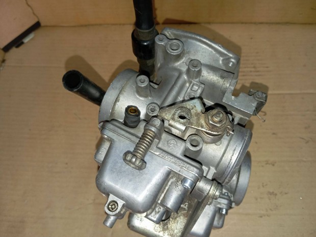 Yamaha XV 1000 Hitachi karburátor