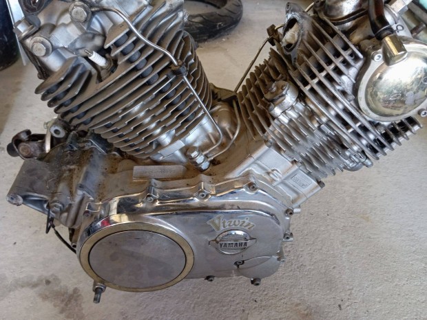 Yamaha XV 1000 alkatr�sz , motorblokk