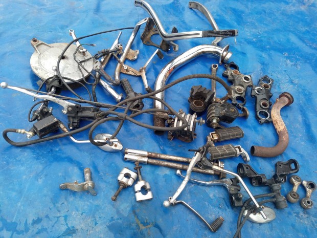 Yamaha XV 750 SE alkatrsz