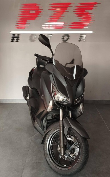 Yamaha X-Max 125