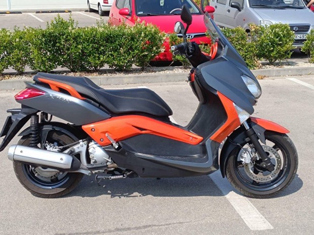 Yamaha X-Max 250 YP250R