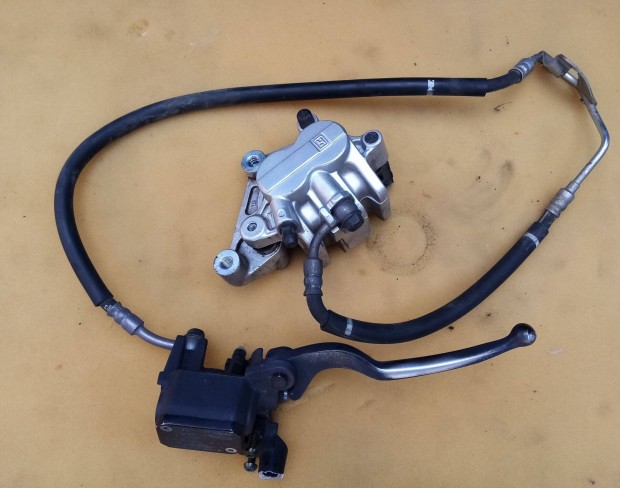 Yamaha X-Max 250 els fknyereg