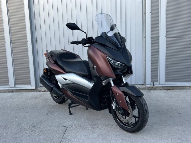 Yamaha X-Max 300