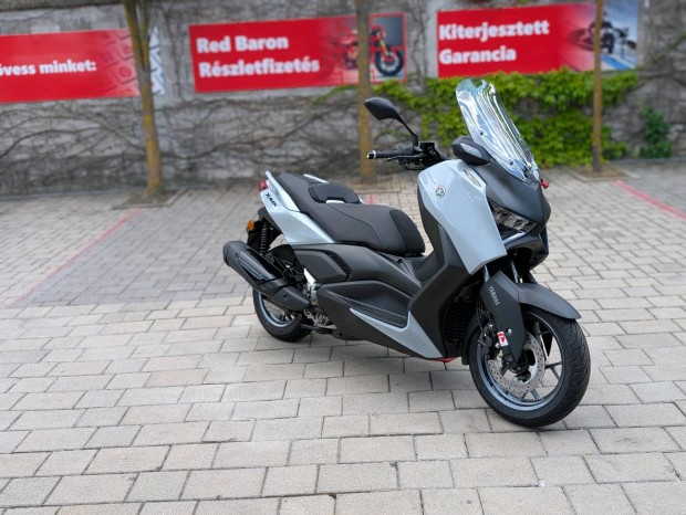 Yamaha X-Max 300 Techmax 3+1 év Írásos Red Baro...