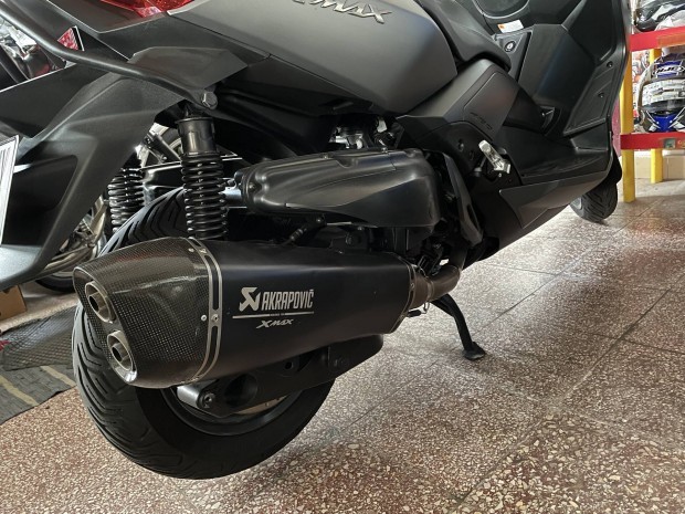 Yamaha X-Max 400 Majesty 400 Akrapovic Sportkipufog Dob