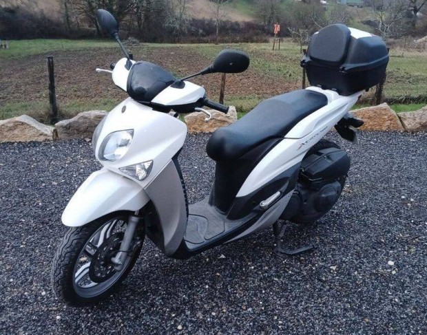 Yamaha Xenter alkatr�szek