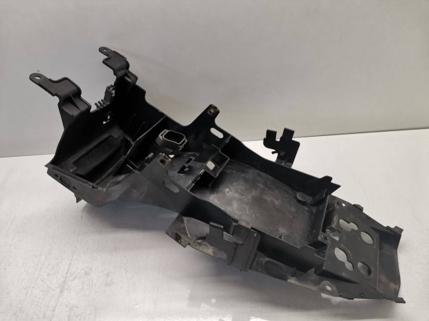 Yamaha Xj6 N Diversion (2009) hátsó, belső sárvédő