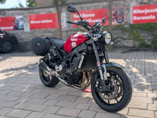 Yamaha Xsr 900 rsos RED Baron Garancival!