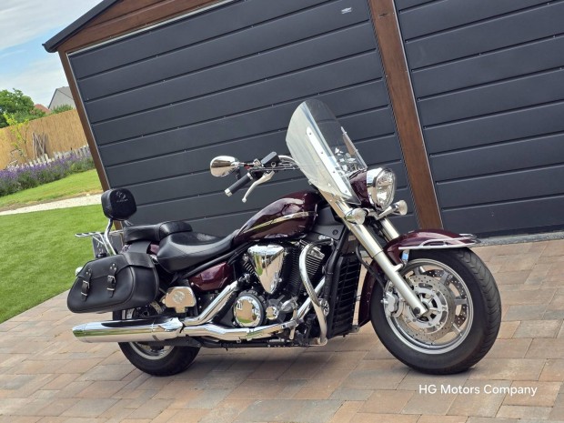 Yamaha Xvs 1300 A Midnight Star Csak 20e km. új...