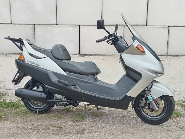 Yamaha YP 250 Majesty gyári keveset futott
