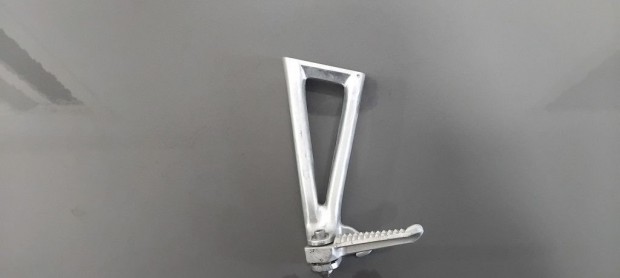 Yamaha Yzf R6 Jobb oldali utas l�btart�