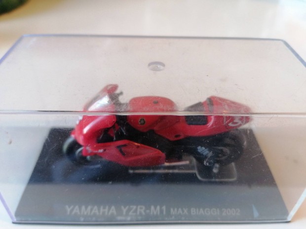 Yamaha Yzr-M1 1/24 modell