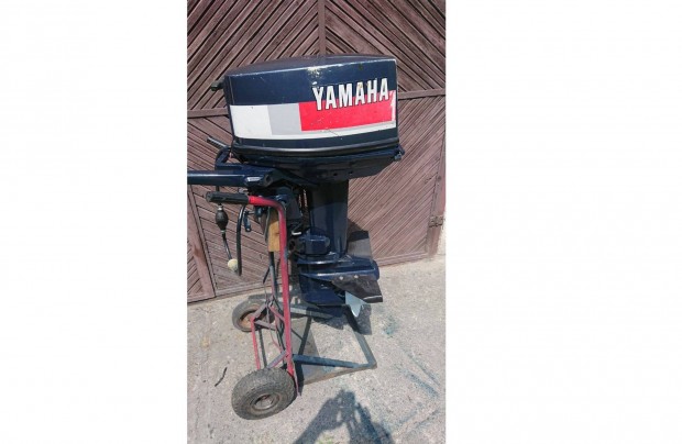 Yamaha (25-20Le.) 2T 2 hengeres rövid csizmás, kézi karos motor
