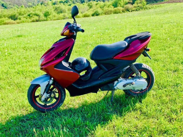 Yamaha aerox 100