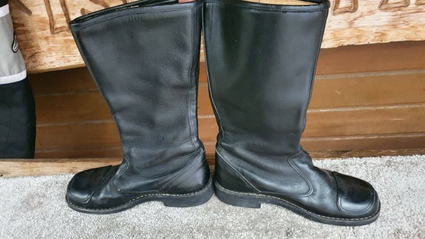 Yamaha csizma 39