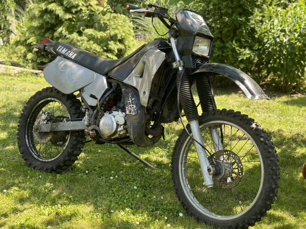 Yamaha dt125r alkatrészek eladó