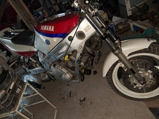 Yamaha fzr600 eladó egyben vagy alkatrészekként