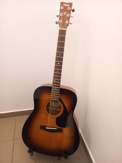 Yamaha gitár, elektroakusztikus