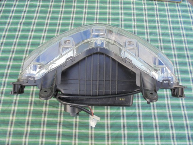 Yamaha gyri fnyszr ( Led) j llapotban elad