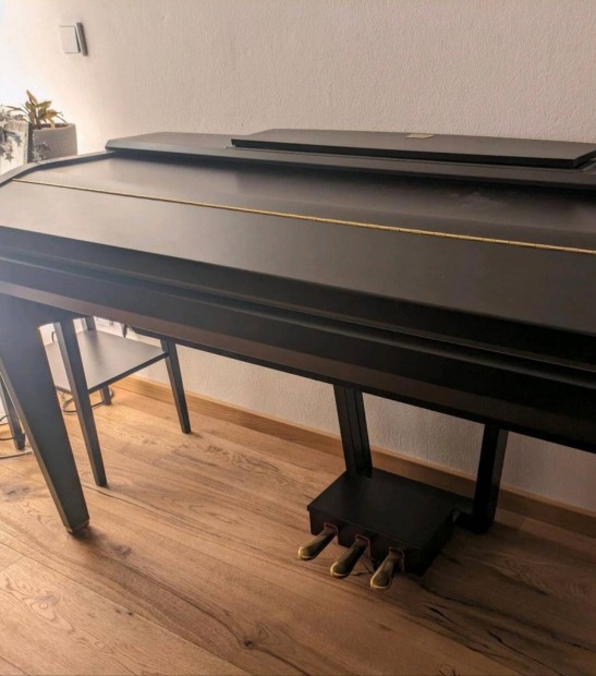 Yamaha klavinova cvp 505