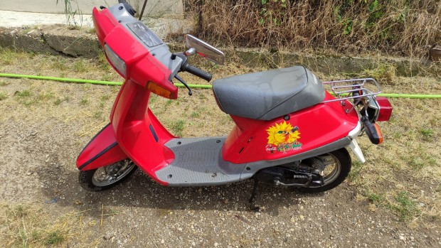 Yamaha mint robog 50 cm elad.