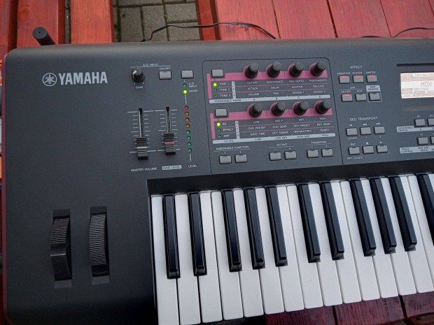 Yamaha moxf6 szintetiztor / workstation elad