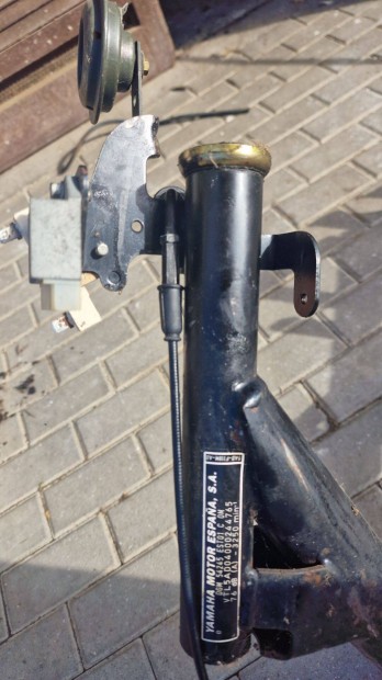 Yamaha neos váz