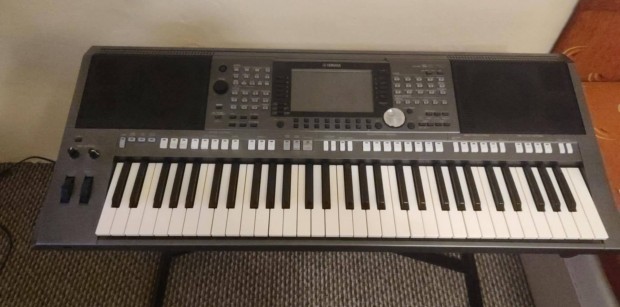 Yamaha psr S 970 elad