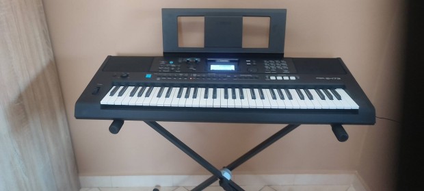 Yamaha psr -E473