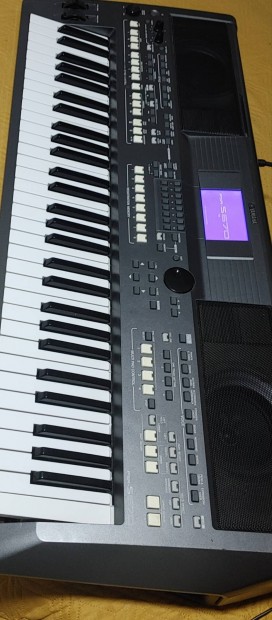 Yamaha psr s670 elado